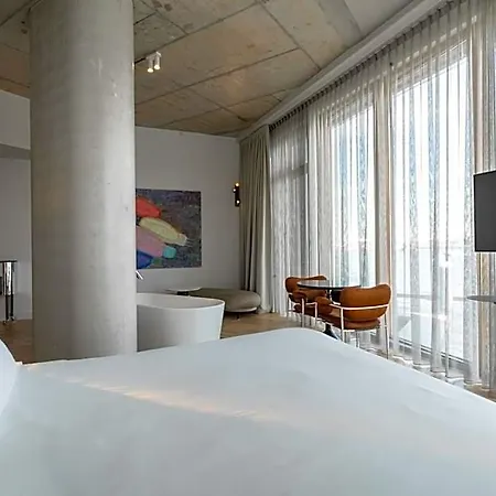 Pontsteiger 4*