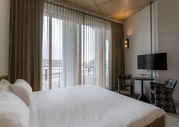 호텔 Pontsteiger 4*