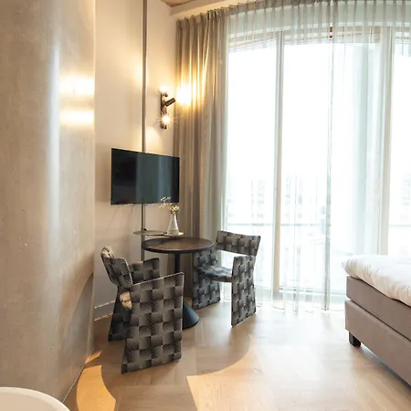 Pontsteiger 4*